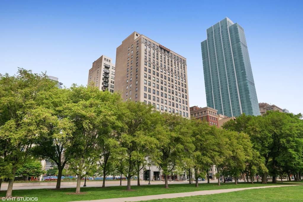 910 S Michigan Avenue #404 property in Chicago