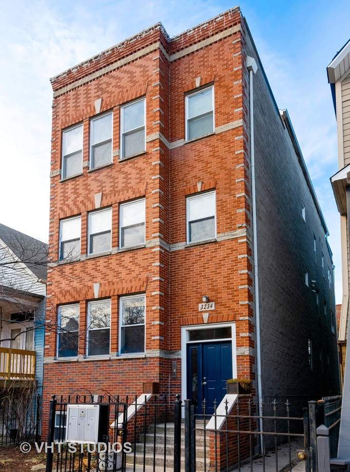 3254 N Racine Avenue #1 property in Chicago