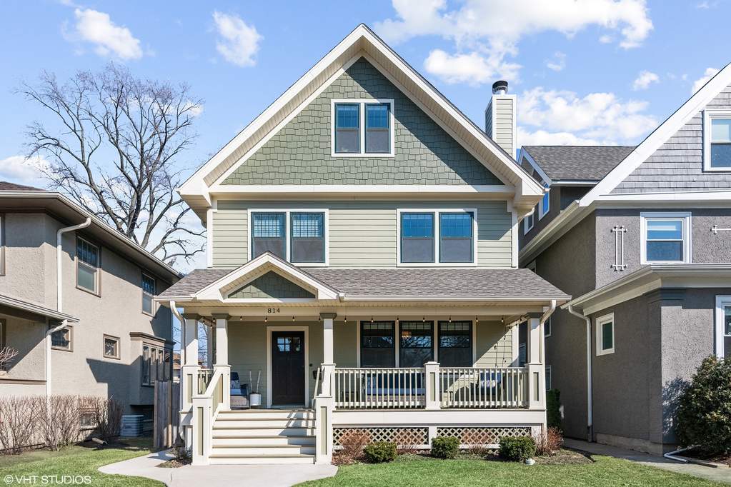 814 Clinton Avenue property in Oak Park