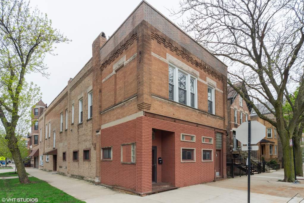 2141 N Leavitt Street property in Chicago