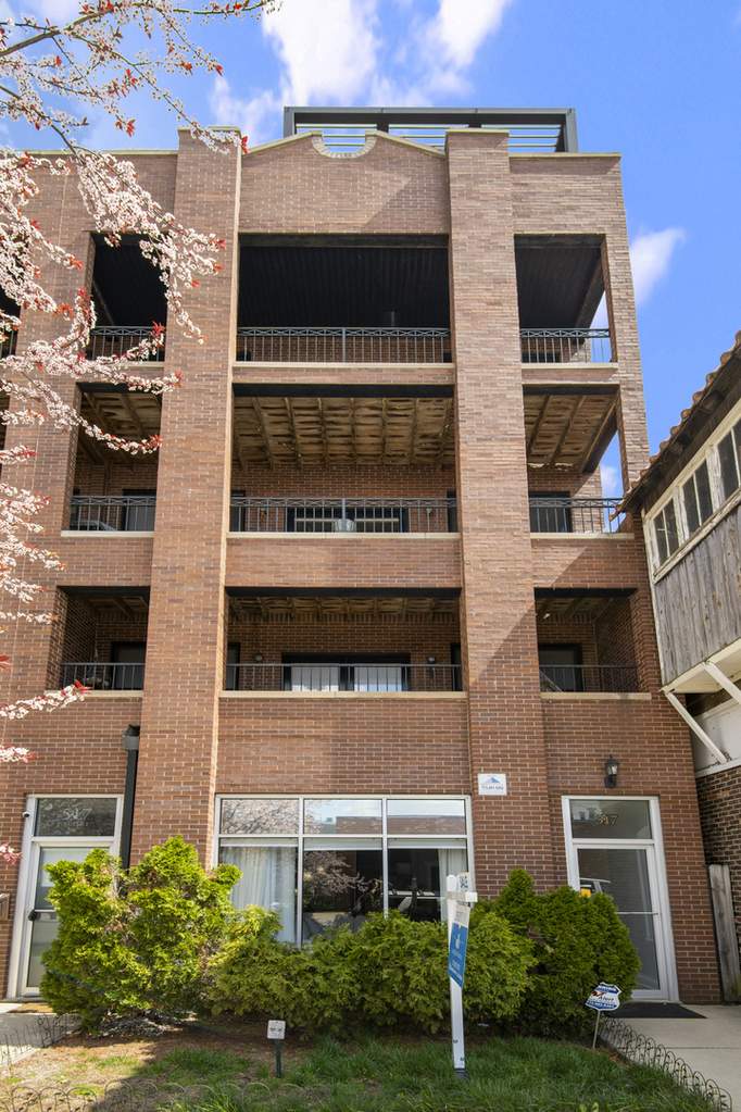 517 N Racine Avenue #4 property in Chicago