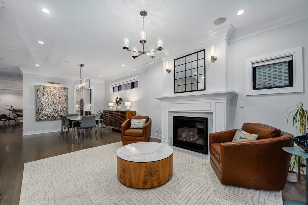 Park Tower penthouse interior at 800 North Michigan Avenue