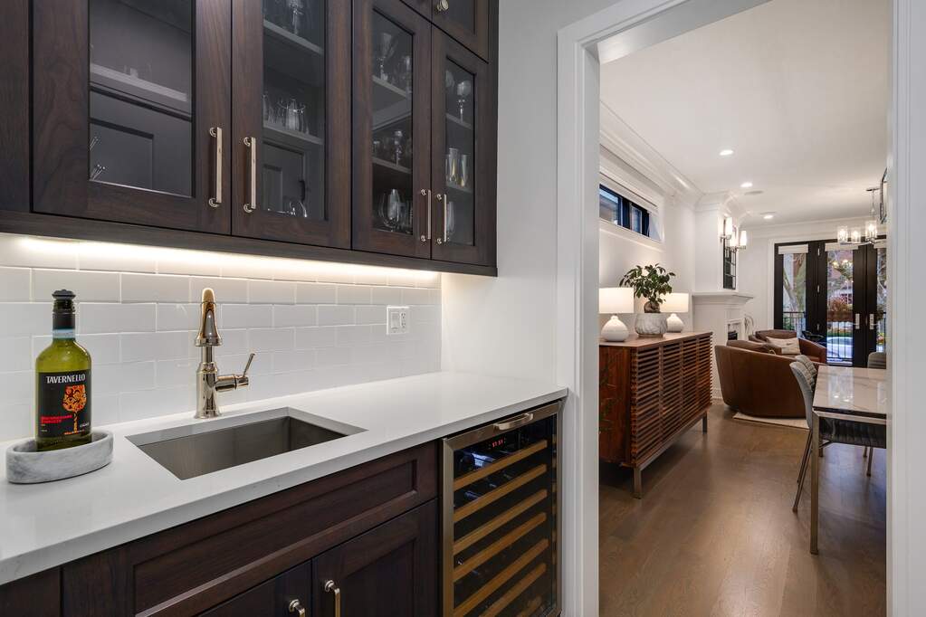 Private full-floor residence detail at Park Tower