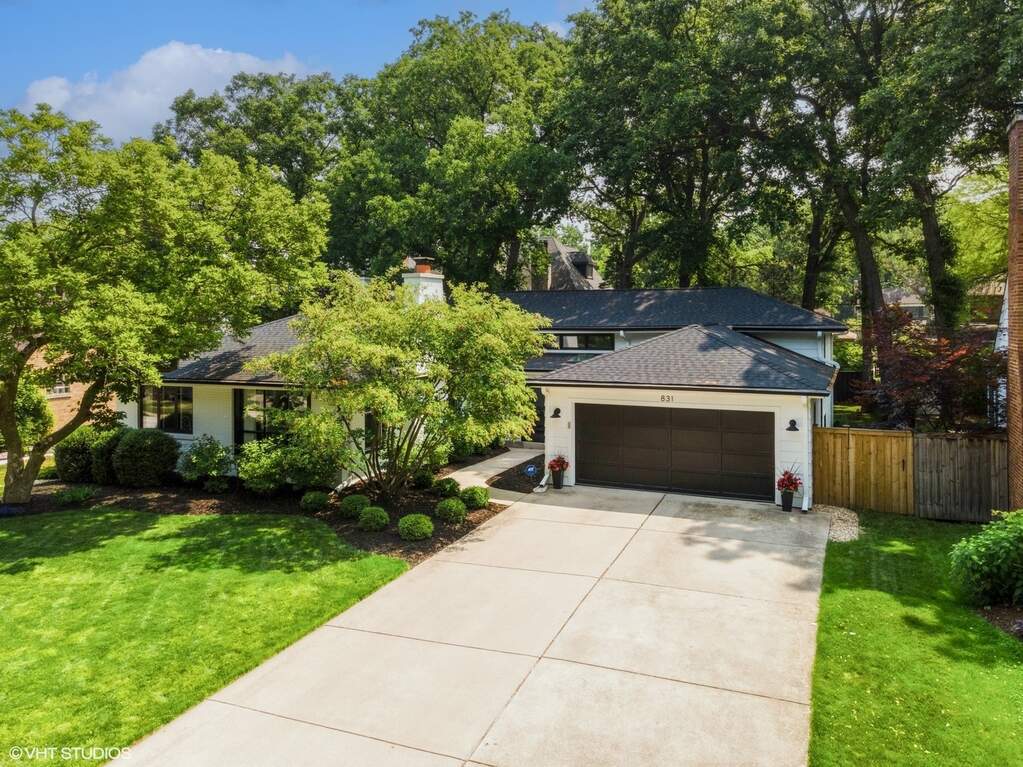 831 N Brainard Avenue property in La Grange Park