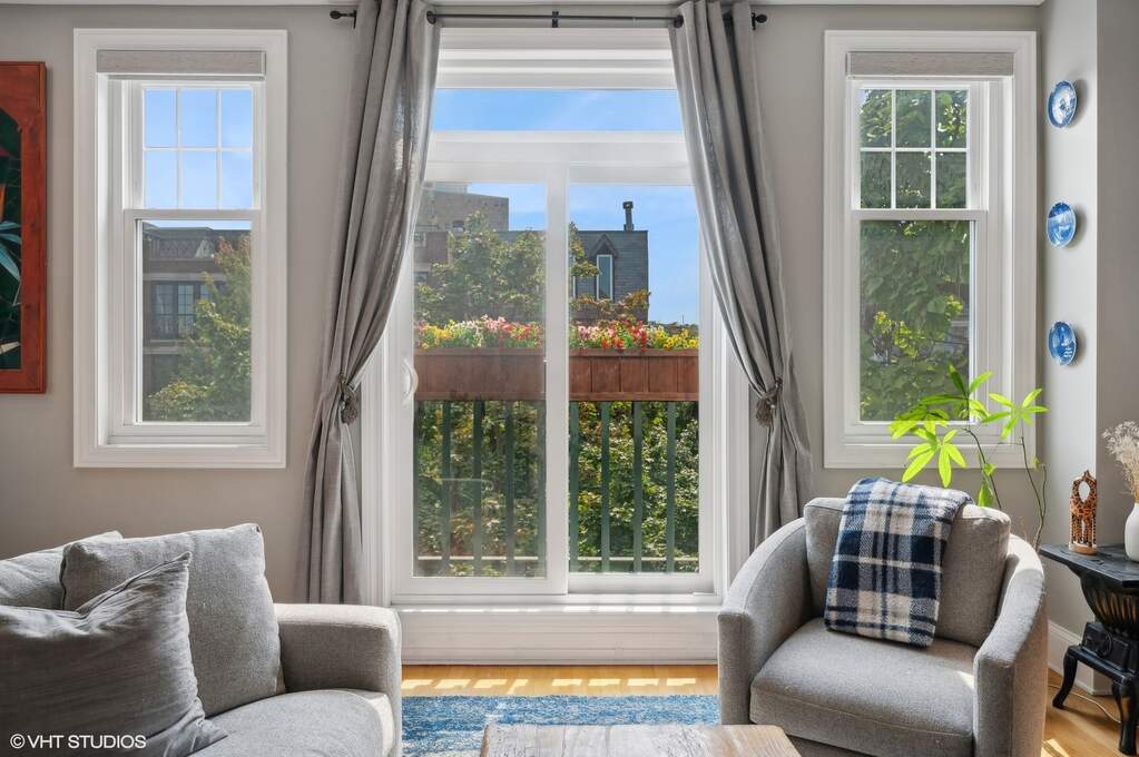 Private full-floor residence detail at Park Tower