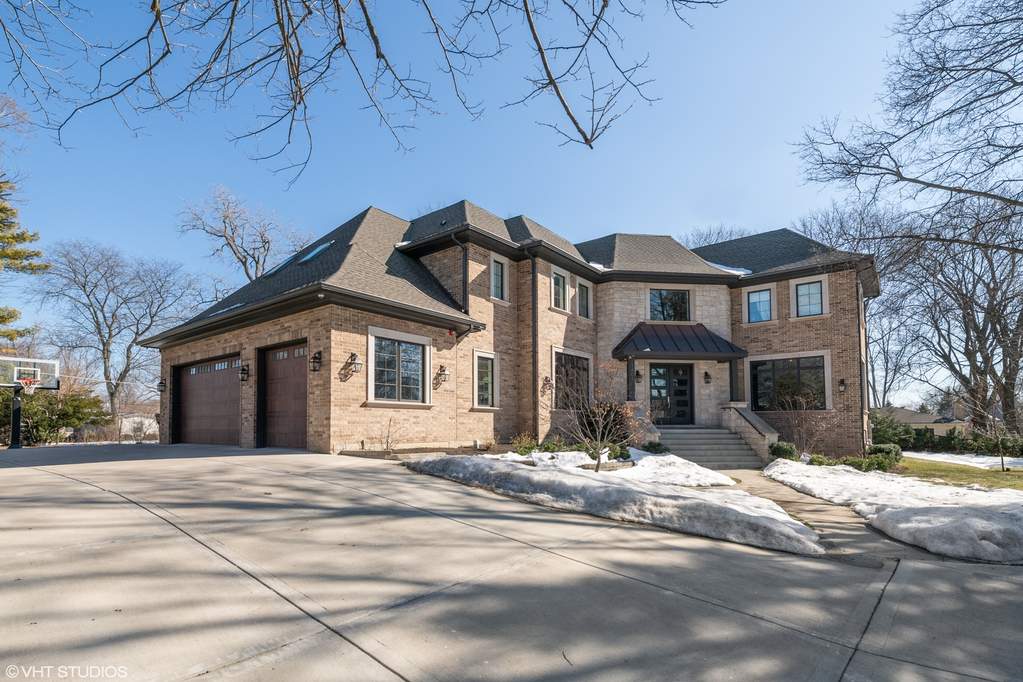 1401 Linden Road property in Northbrook