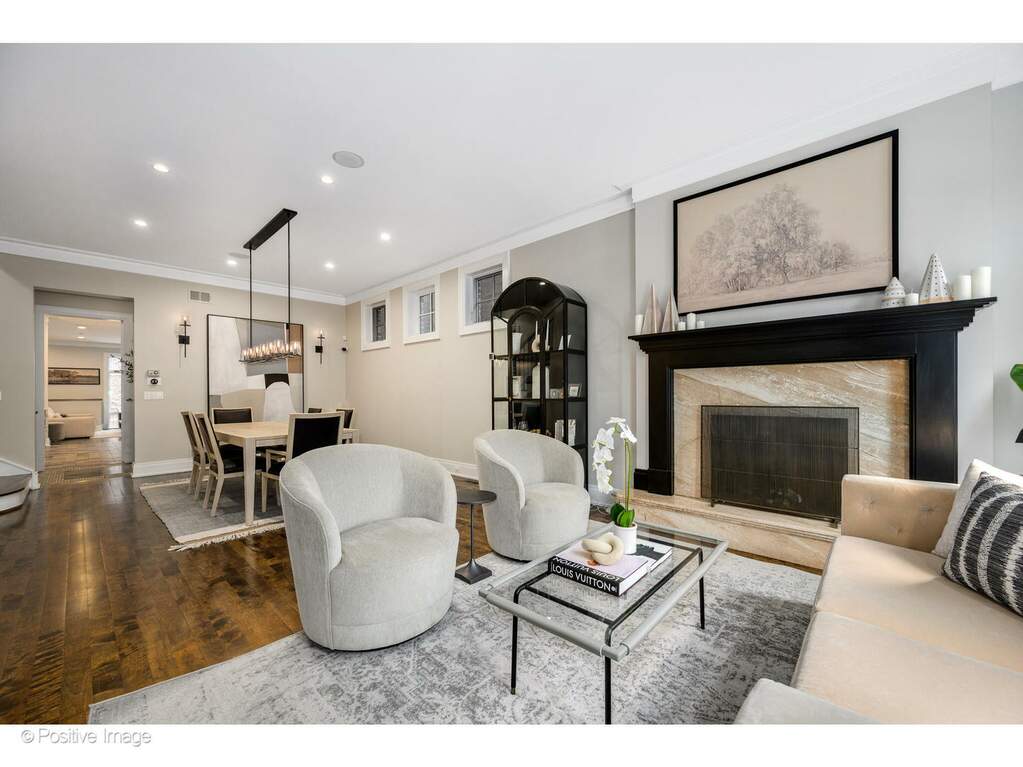 Designer kitchen and refined entertaining spaces