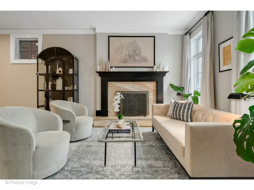 Luxury living space with panoramic Chicago views