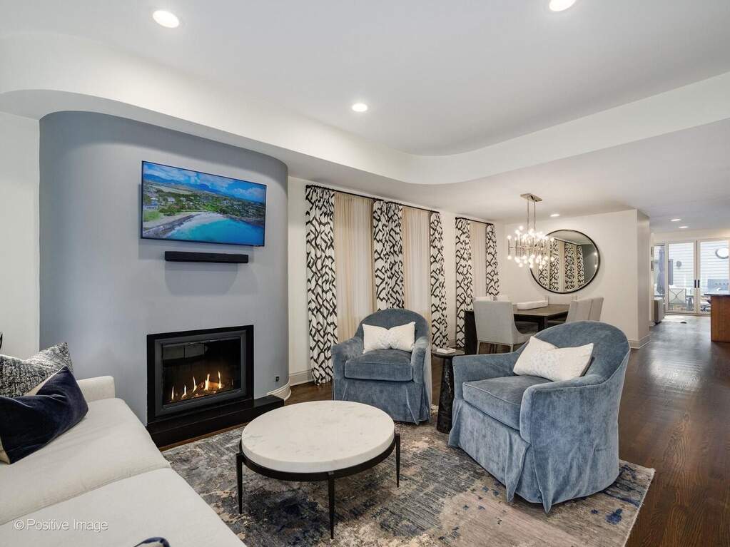 Luxury living space with panoramic Chicago views