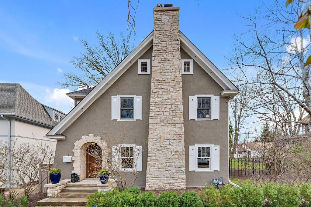 1152 Scott Avenue property in Winnetka