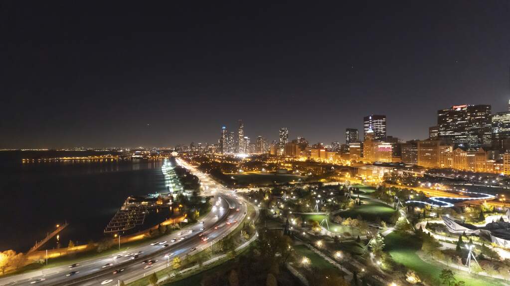 Penthouse bedroom suite overlooking Chicago