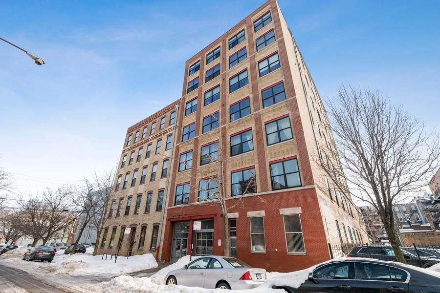 1147 W Ohio Street #504 property in Chicago