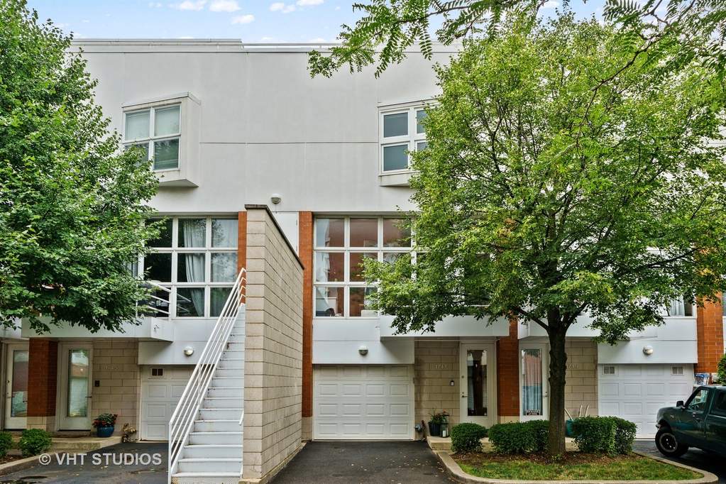 1747 W George Street property in Chicago