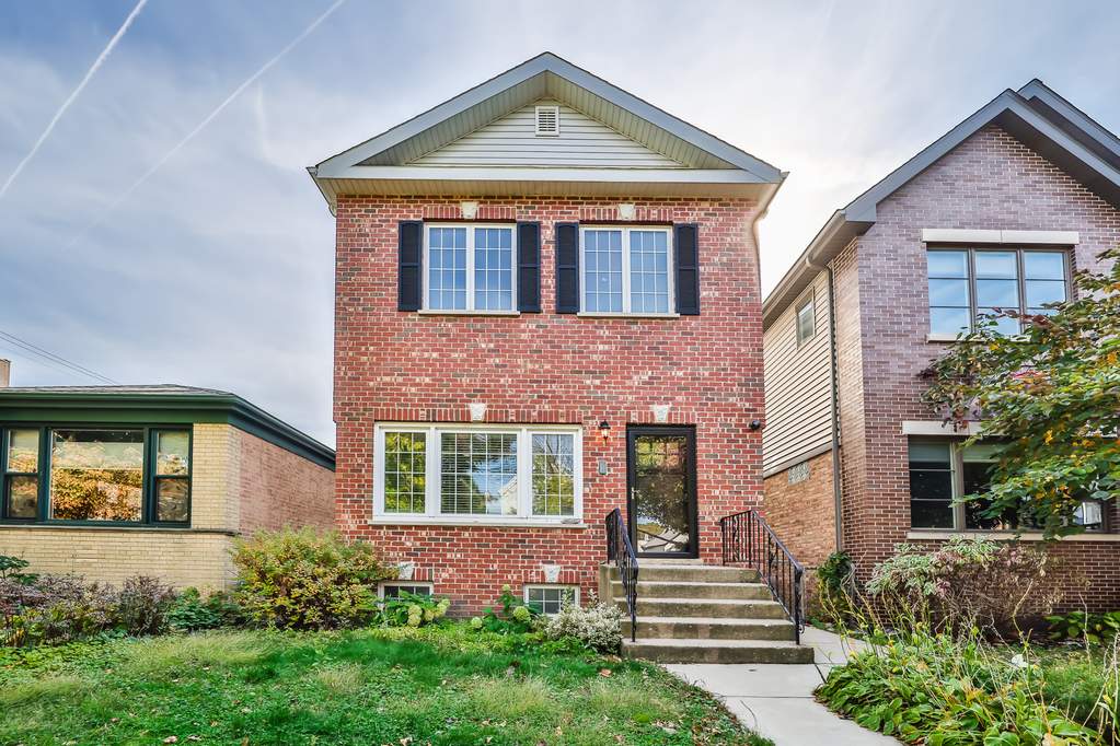 2421 W Cuyler Avenue property in Chicago