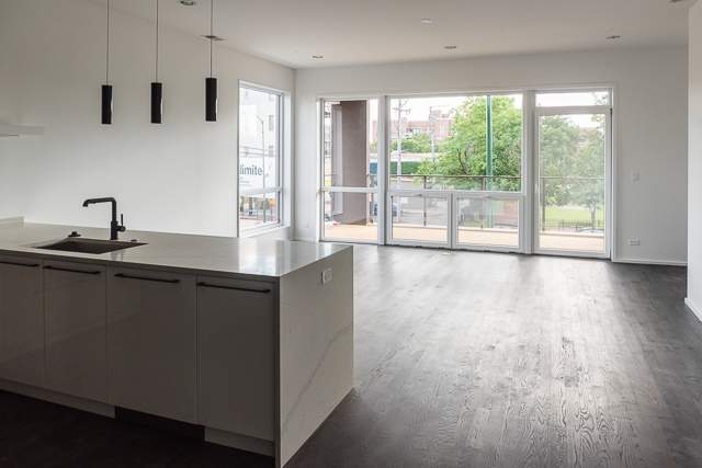 Designer kitchen and refined entertaining spaces