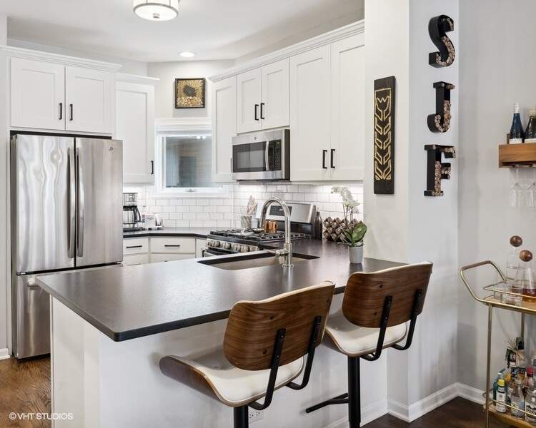 Private full-floor residence detail at Park Tower