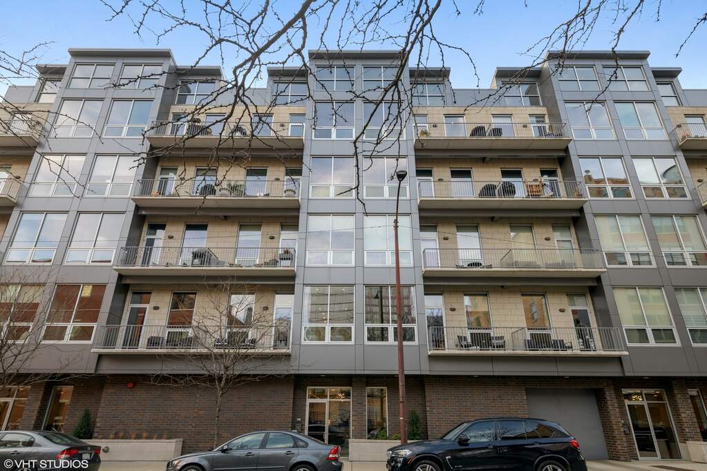 18 N Carpenter Street #PHS property in Chicago