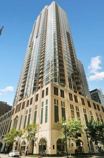 21 E Huron Street #3404 property in Chicago