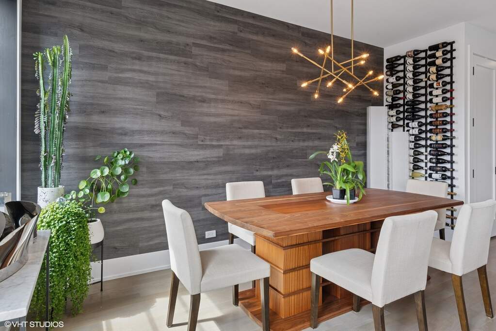 Private full-floor residence detail at Park Tower