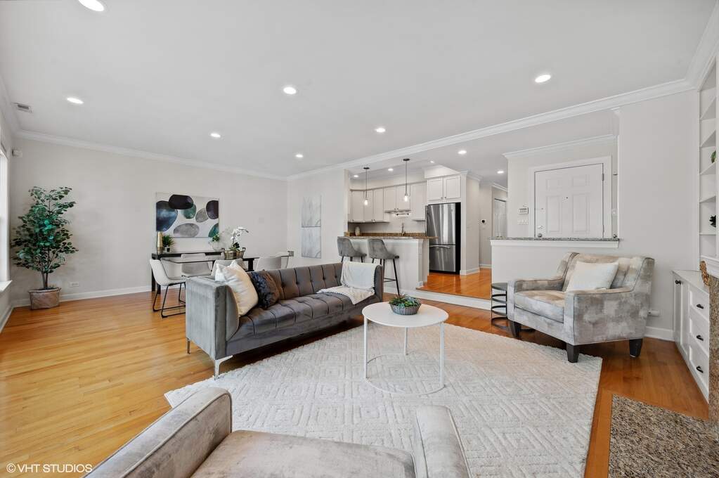 Private full-floor residence detail at Park Tower