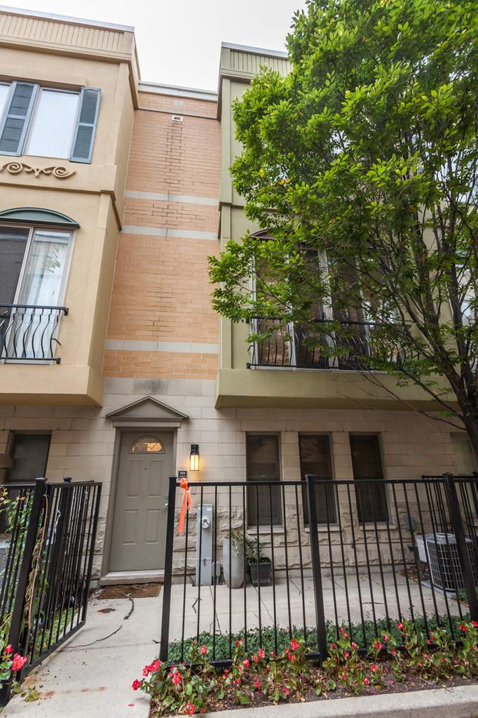 909 W Ohio Street #9 property in Chicago