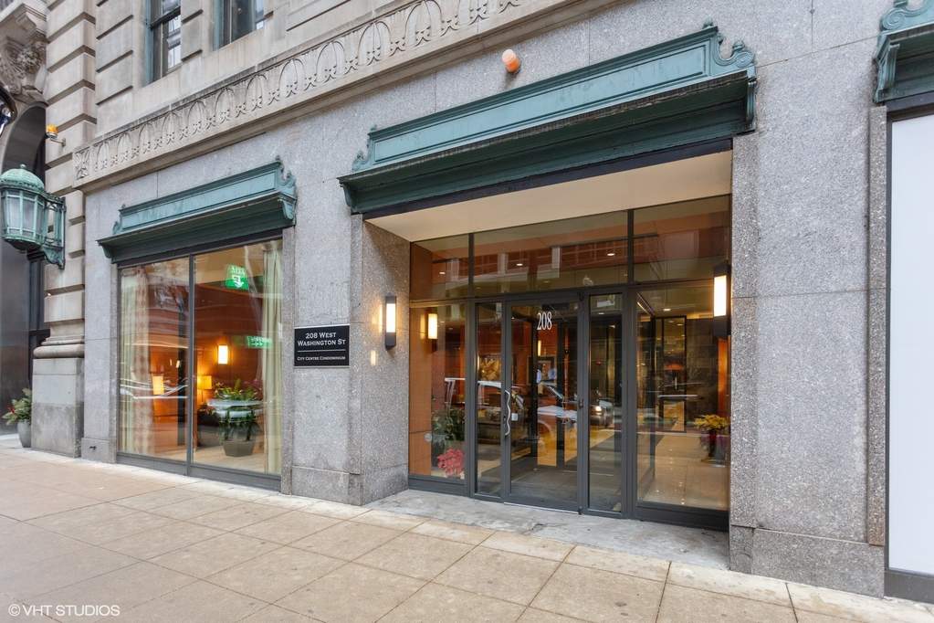 208 W Washington Street #804 property in Chicago
