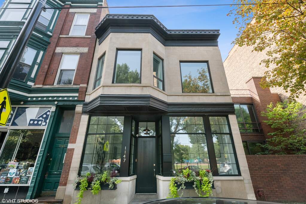 1147 W Webster Avenue property in Chicago