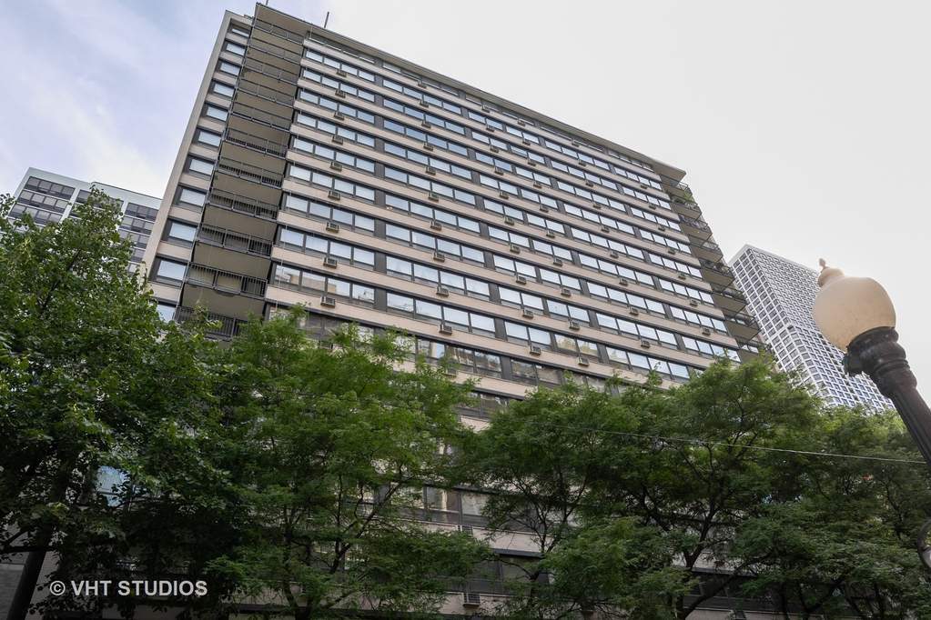33 E Cedar Street #19C property in Chicago