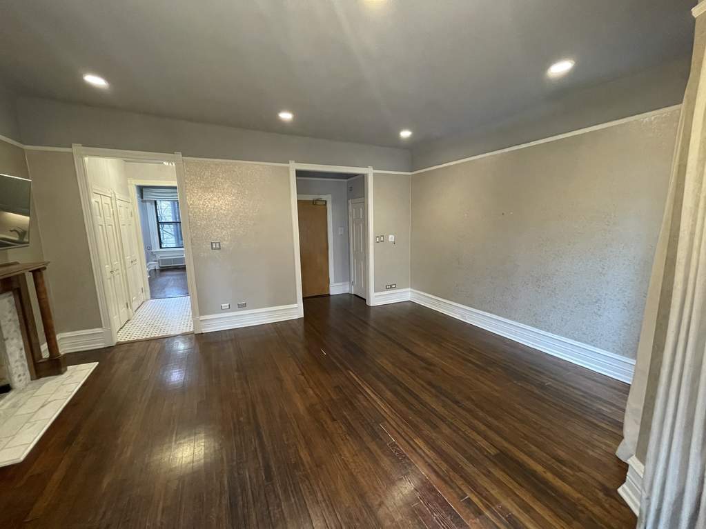 Park Tower penthouse interior at 800 North Michigan Avenue