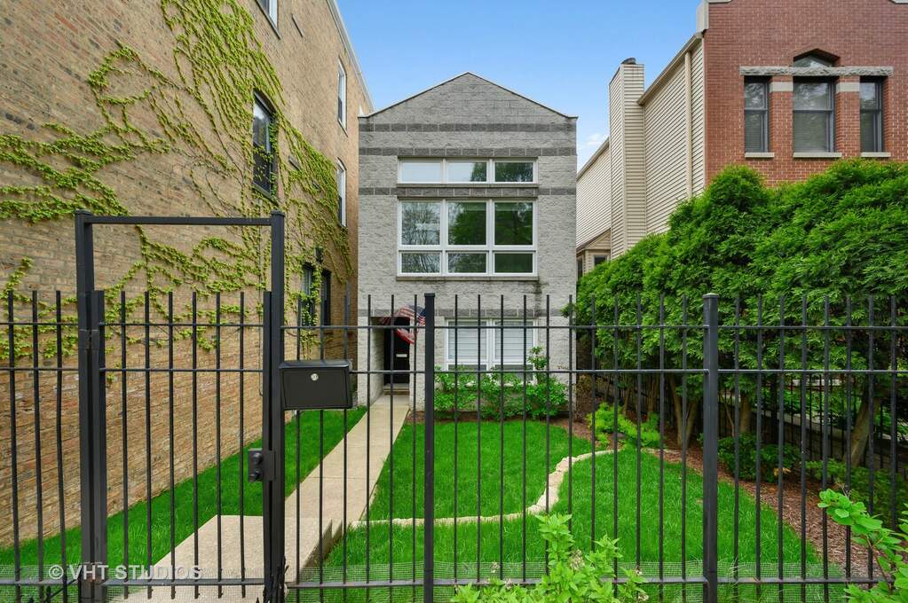 1630 N Marshfield Avenue property in Chicago