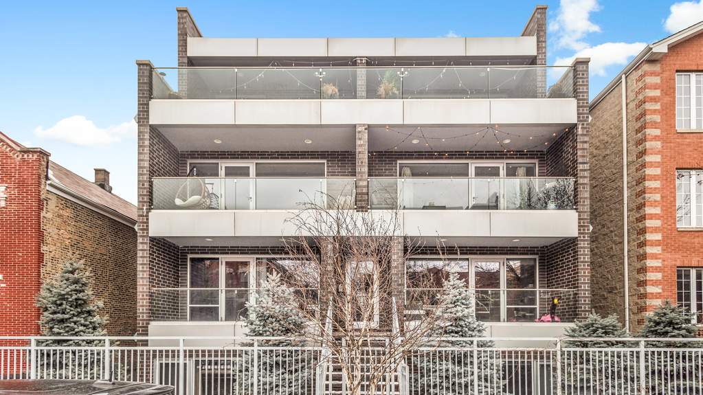 1335 N Bosworth Avenue #2S property in Chicago