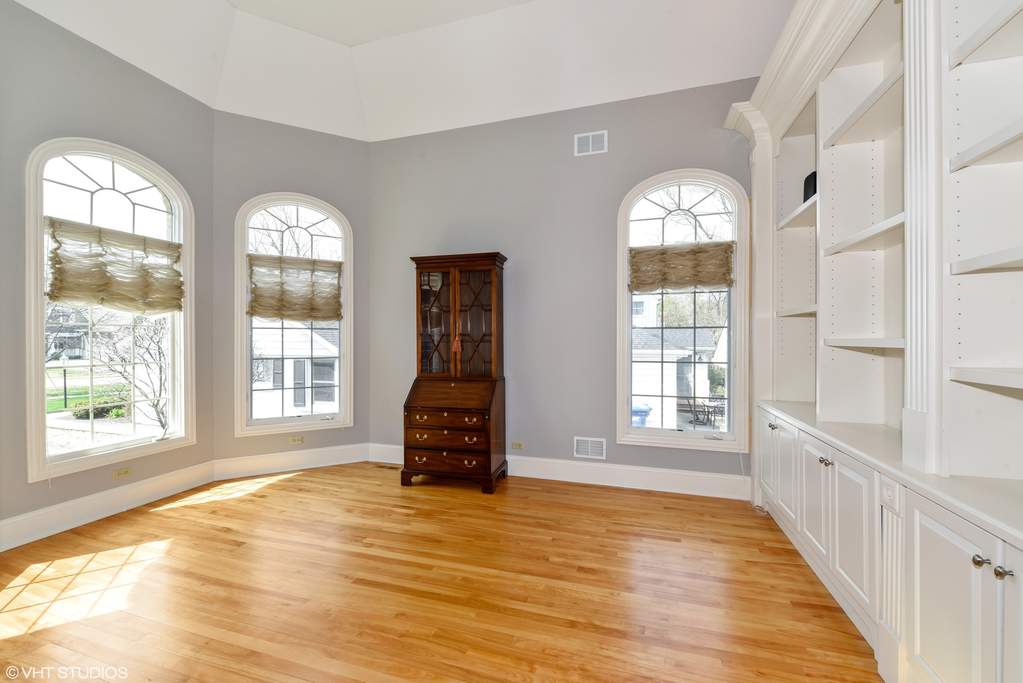 Park Tower penthouse interior at 800 North Michigan Avenue