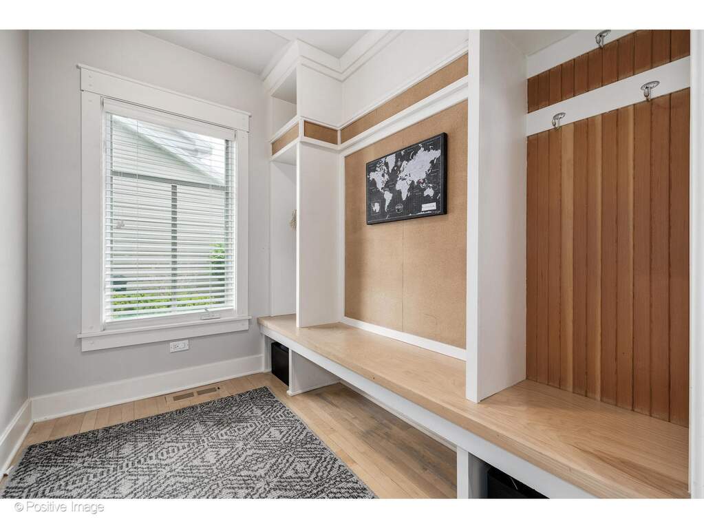 Private full-floor residence detail at Park Tower