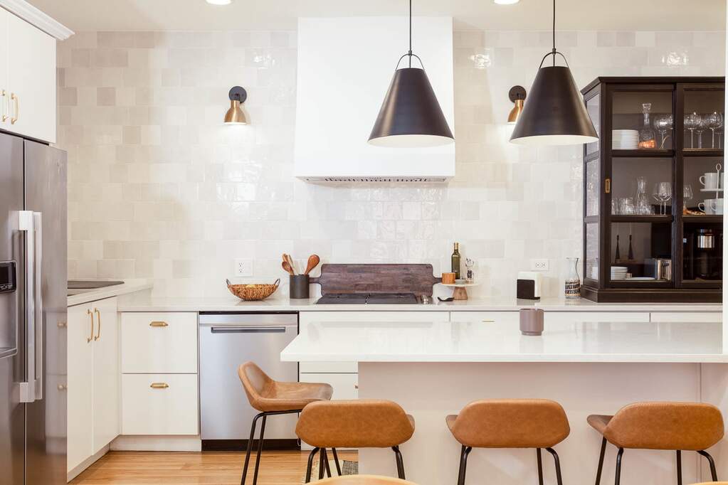 Designer kitchen and refined entertaining spaces