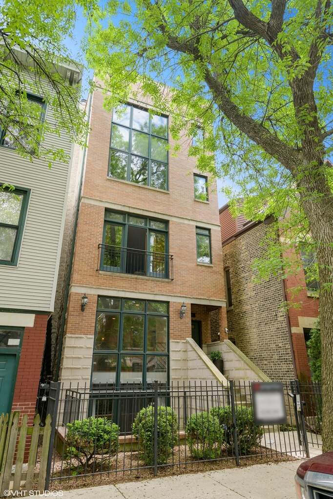 1067 N Hermitage Avenue #1 property in Chicago