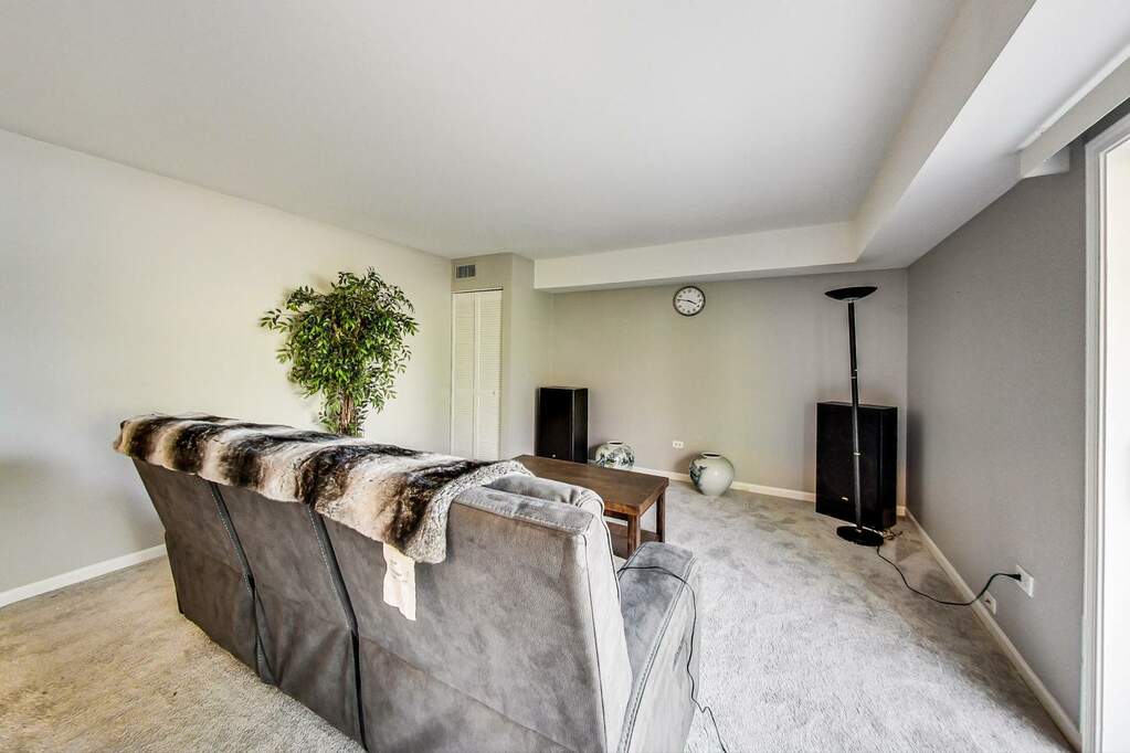 Private full-floor residence detail at Park Tower