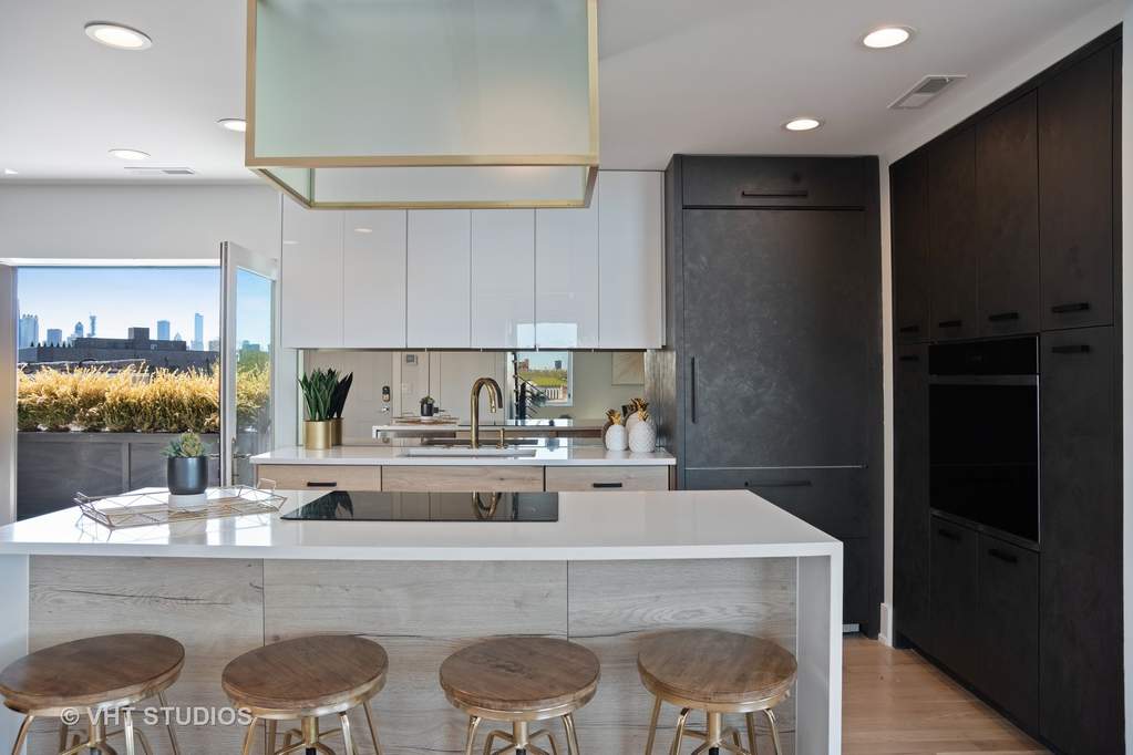 Park Tower penthouse interior at 800 North Michigan Avenue