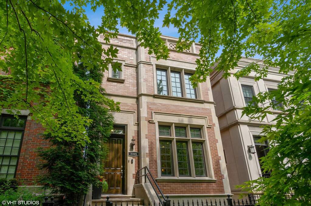 2309 N Janssen Avenue property in Chicago