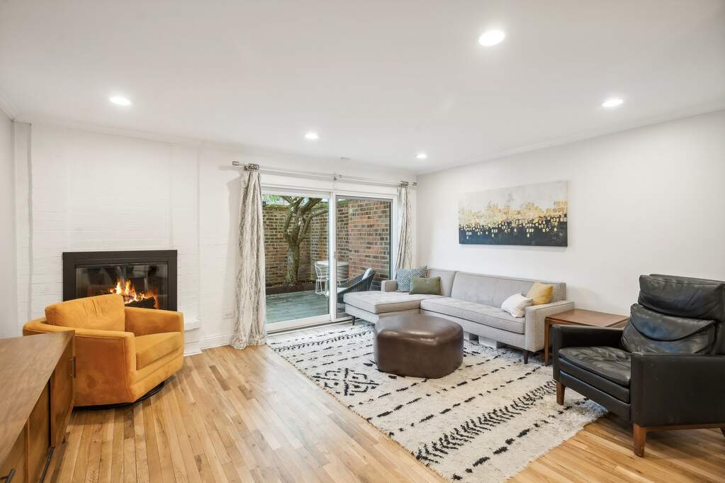 Park Tower penthouse interior at 800 North Michigan Avenue