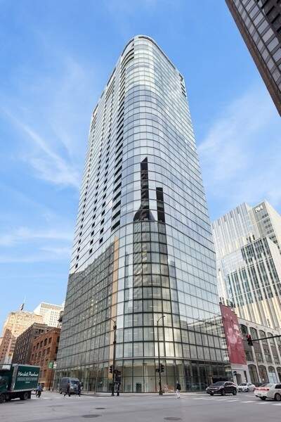 600 N Fairbanks Court #2905 property in Chicago
