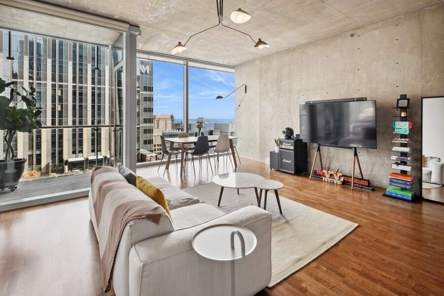 Designer kitchen and refined entertaining spaces