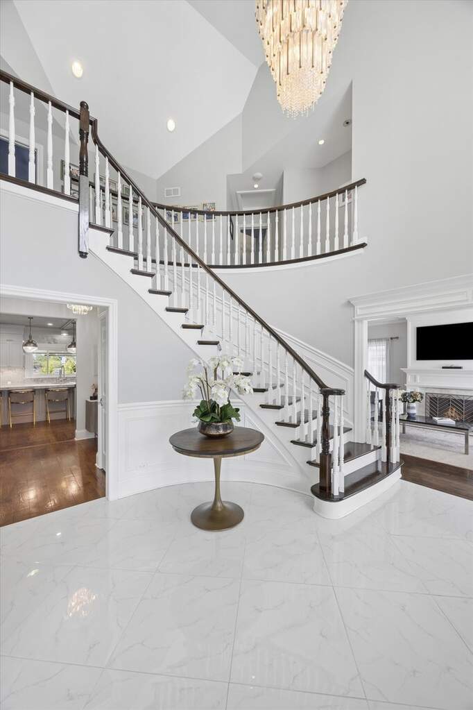 Luxury living space with panoramic Chicago views