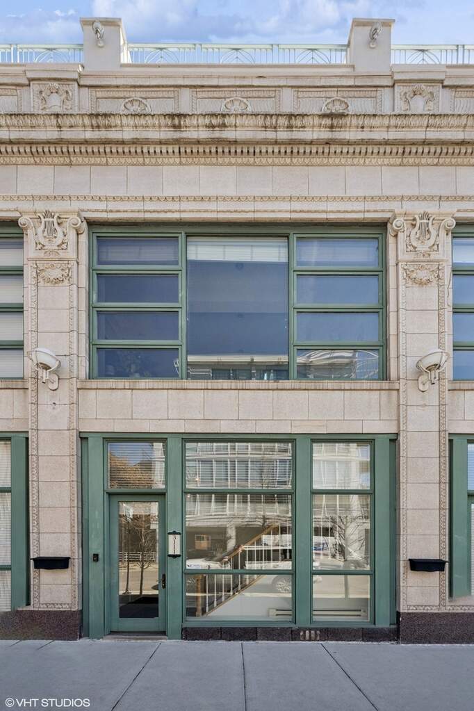 3111 N Greenview Avenue property in Chicago
