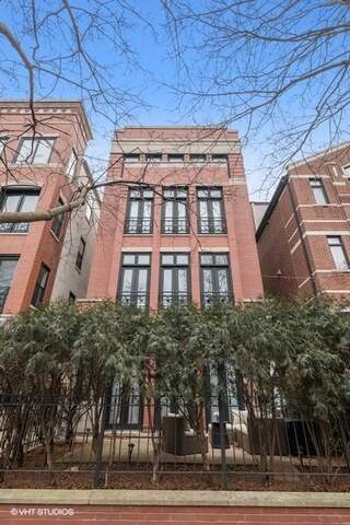 2850 N Burling Street #1 property in Chicago