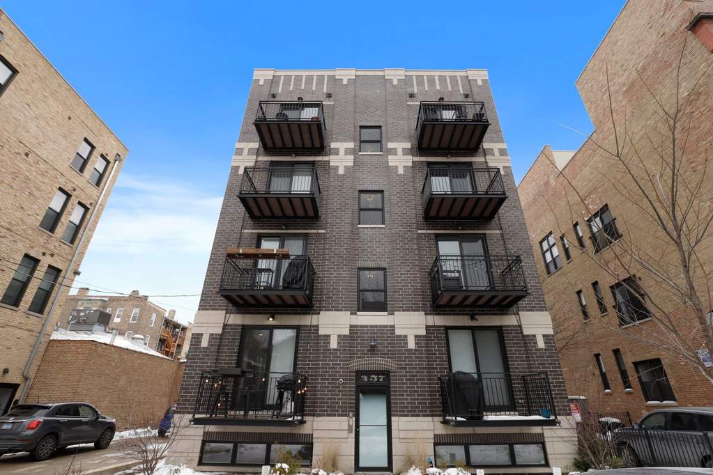 457 N Aberdeen Street #1N property in Chicago