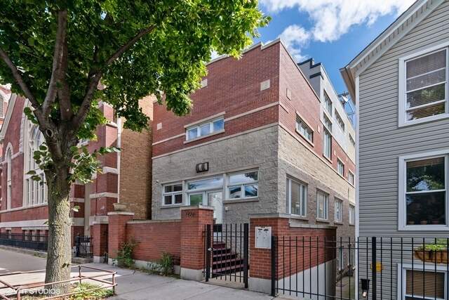 1461 N Paulina Street #1F property in Chicago