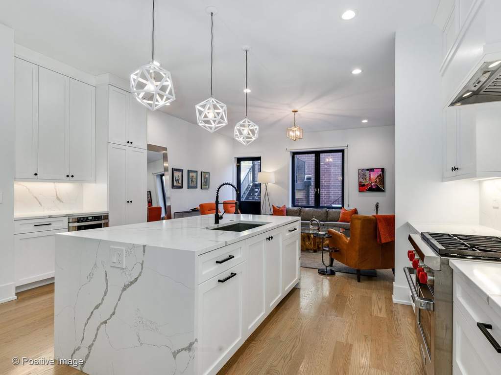 Private full-floor residence detail at Park Tower