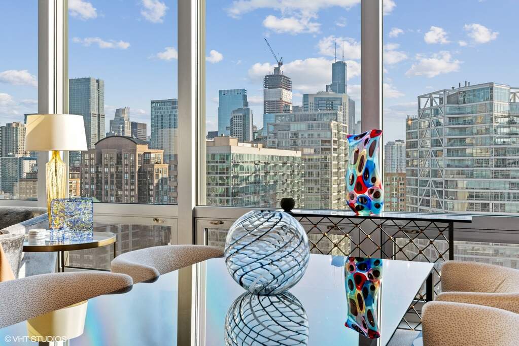 Private full-floor residence detail at Park Tower