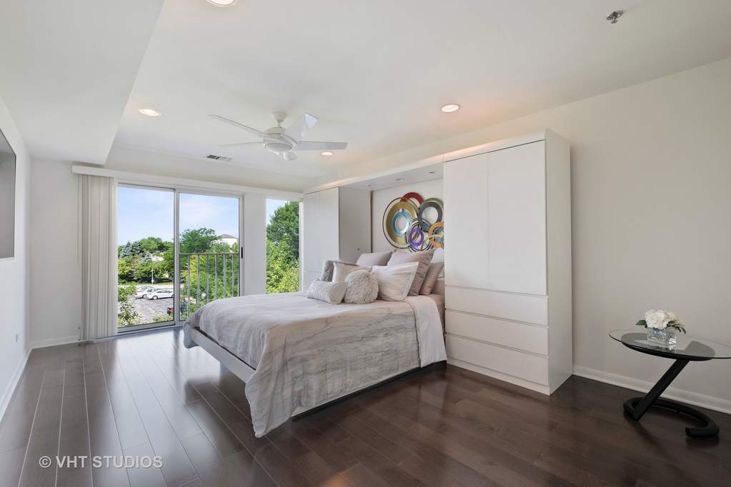 Private full-floor residence detail at Park Tower