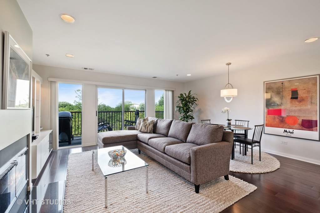 Park Tower penthouse interior at 800 North Michigan Avenue